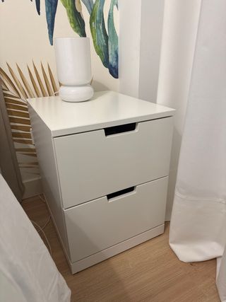 2 Cajoneras/Mesitas de Noche Blancas