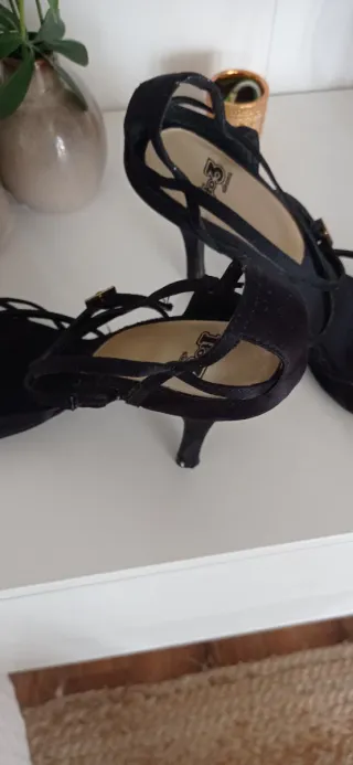 Sandalias de tiras negras 1 to 3 shoes