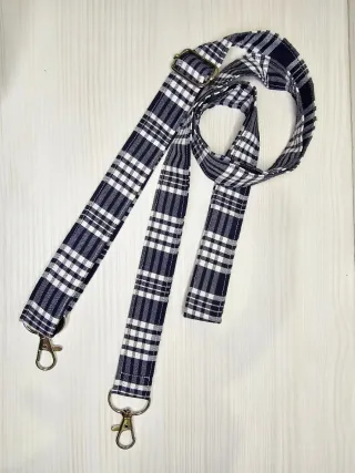 Cuelgamóvil fallero.