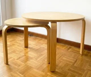 Mesas nido Ikea modelo "Svalsta"color abedul.