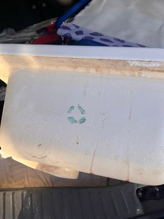 Fregadero de cerámica blanco