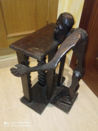 Figura Africana Madera