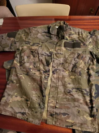 2 Camicie Camouflage Taglia M