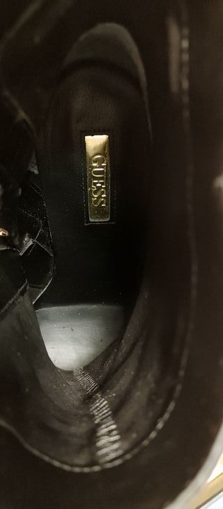 Botines Guess Negros Talla 36 con Hebillas
