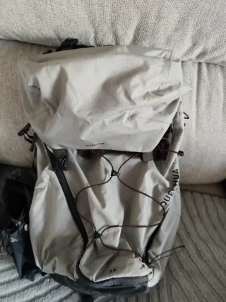 Mochila Quechua 25L Gris/Negra