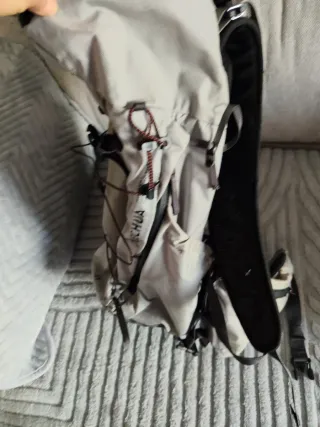 Mochila Quechua 25L Gris/Negra