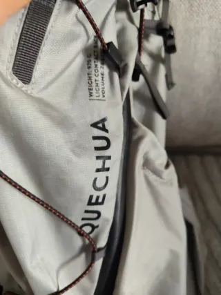 Mochila Quechua 25L Gris/Negra