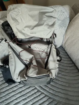 Mochila Quechua 25L Gris/Negra