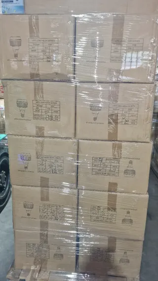 Lote 60.000+ Bombillas LED DT 60W