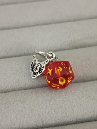 Charm dado Stranger things