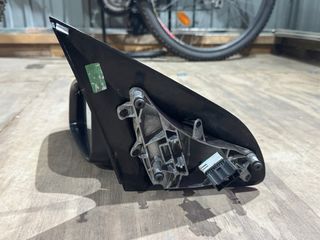 retrovisor exterior completo de un Opel Astra H