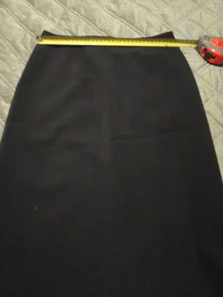 Falda negra poliéster