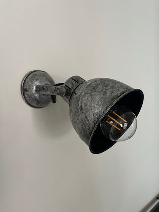 Apliques de pared metal deslavado