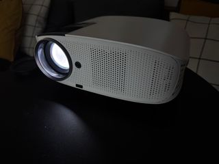 Proyector Elephas YG600 Blanco implecable