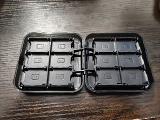 Nintendo Switch Negra + Mando Pro Nyxi