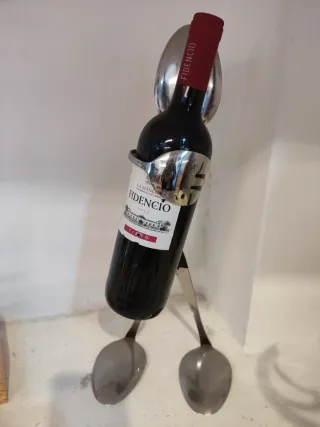 Portabotellas artesanal de metal