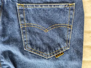 Vaqueros sin estrenar