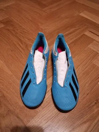 Zapatillas fútbol Adidas multitaco