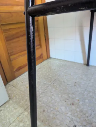 Mesa de cocina vintage y extensible de formica