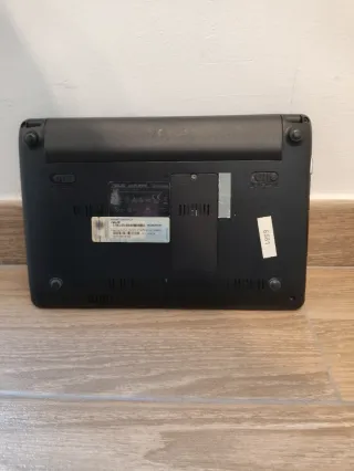 Mini portátil Asus Eee Pc R101D