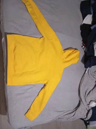 Sudadera DC Shoes amarilla NO ES ORIGINAL