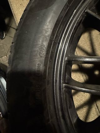 Neumáticos Pirelli en 19 pulgadas