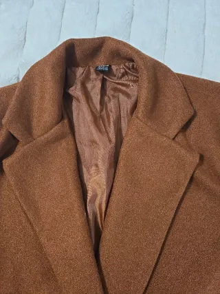 Abrigo marrón tela suave