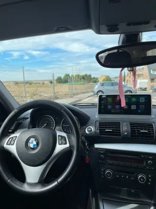 BMW 120D 2008 con Car Play