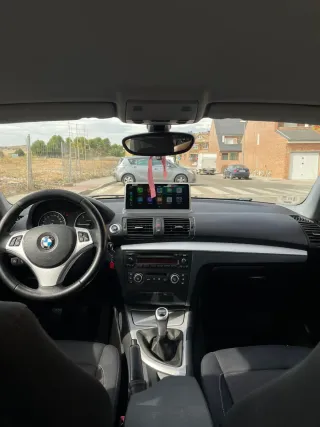 BMW 120D 2008 con Car Play