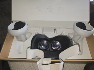 Occhiali Meta Quest 2