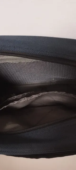 Neceser de viaje Alexander Milano negro