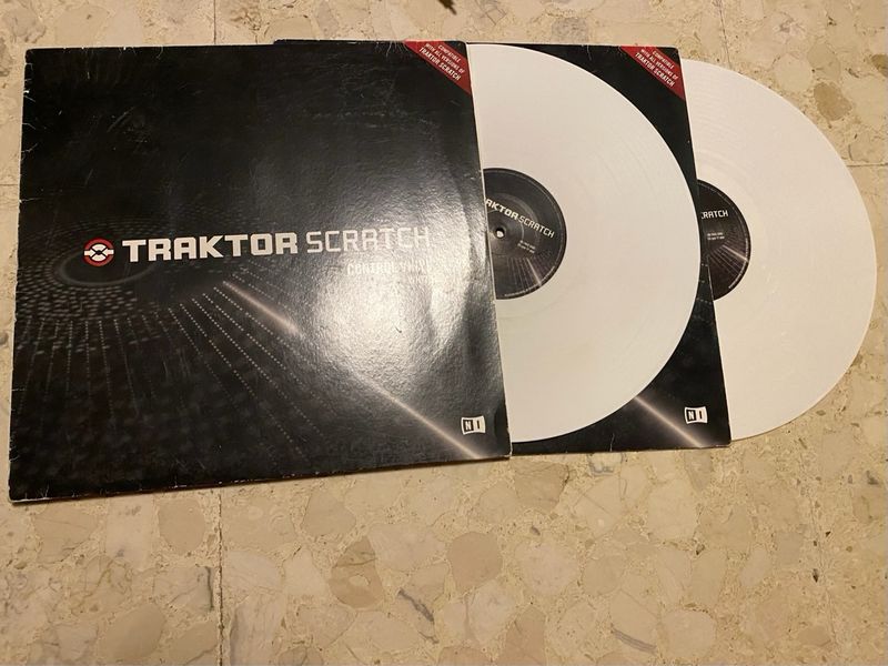 Traktor Audio 6 con cables y CDs afbeelding 3