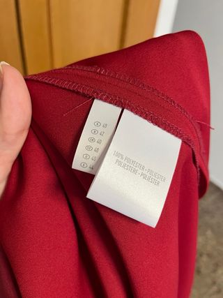 Blazer larga Boohoo roja talla XXL