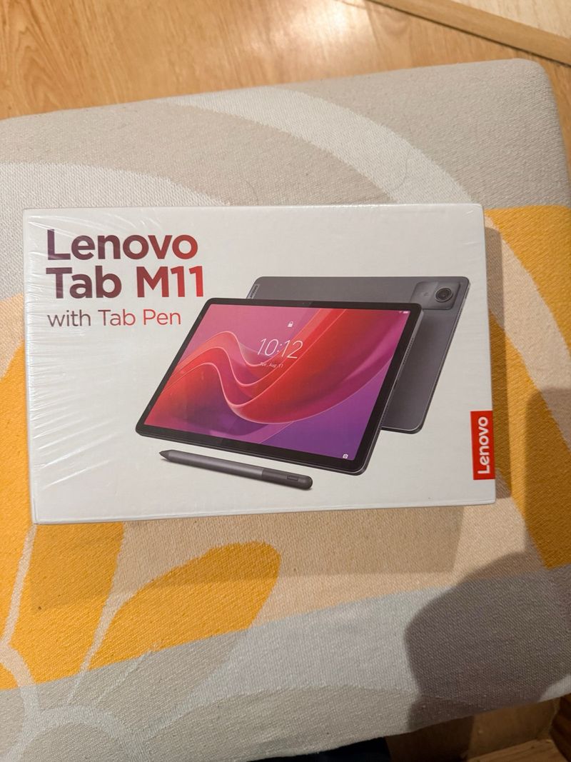 Lenovo Tab M11 con Tab M 11.