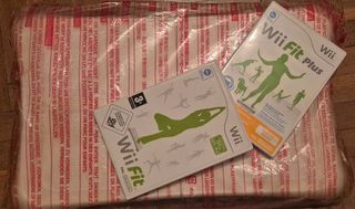 Tavola Wii Fit Nintendo + Custodia + 2 giochi