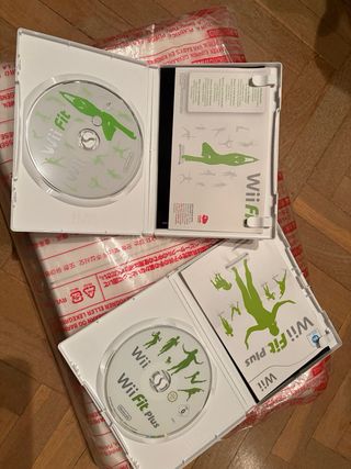 Tavola Wii Fit Nintendo + Custodia + 2 giochi