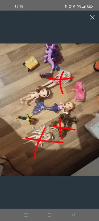 Lote de muñecas y accesorios