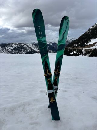 Esquís Freeride / Travesia con Fijaciones Marker