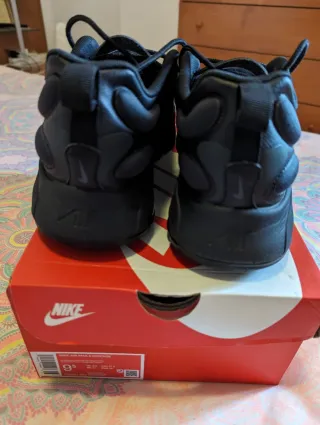 Nike Air Max Exosense número 43.