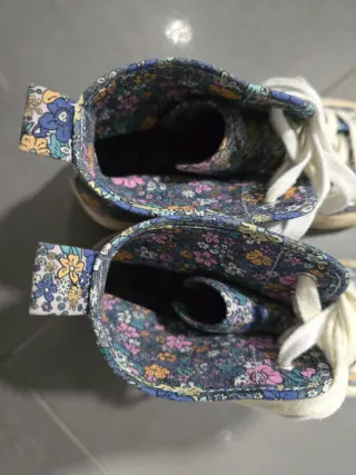 Zapatillas Zara flores