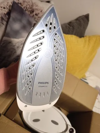 Centro de Planchado Philips Essetial Compact care