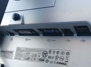 Monitor Dell Negro y Plateado