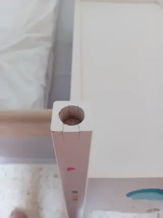 Litera de madera para muñecas