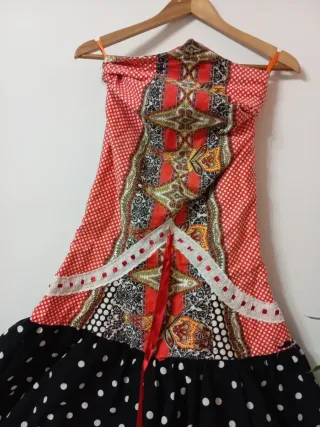 Flamenca gitana falda feria Rocio