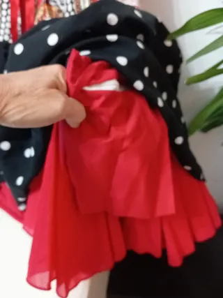 Flamenca gitana falda feria Rocio