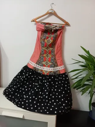 Flamenca gitana falda feria Rocio