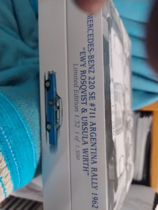 Revell Mercedes-Benz 220 SE Rally 1/33