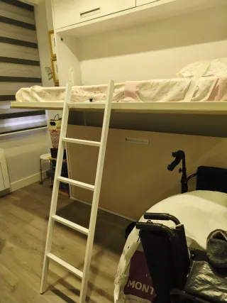 Litera abatible y colchones sin estrenar NUEVO.