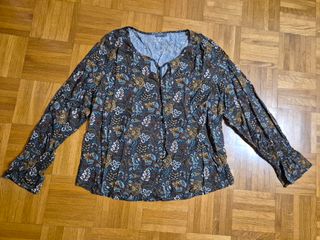Blusa estampada talla 42