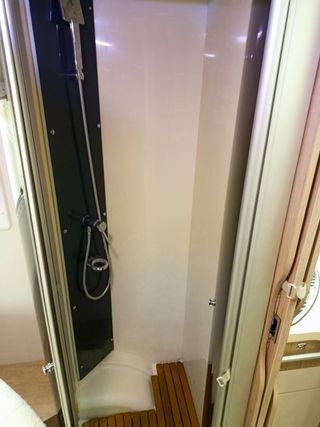 Challenger Genesis 288  | 82000 Km